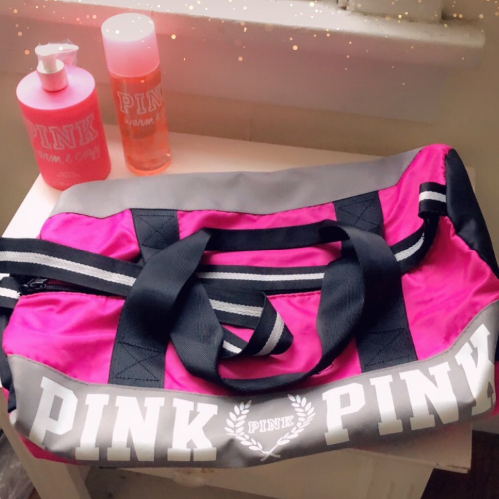 🎀Pink Duffle Bag/Warm and Cozy Set 🎀